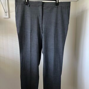 NEW WITH TAGS! Ann Taylor - Women’s Pant - Gray - Size 16P